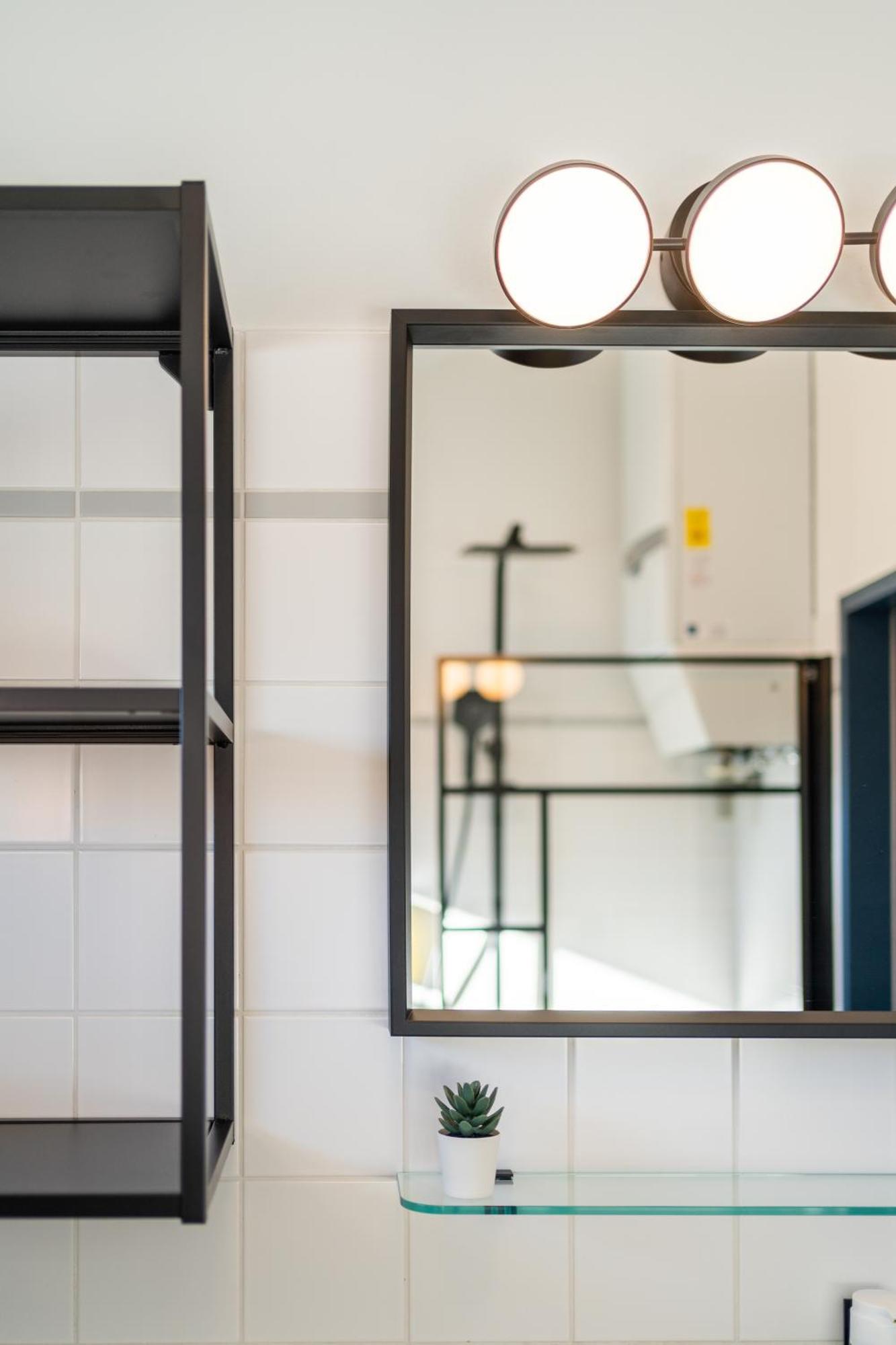 Myflat - Bright Near Station Viena