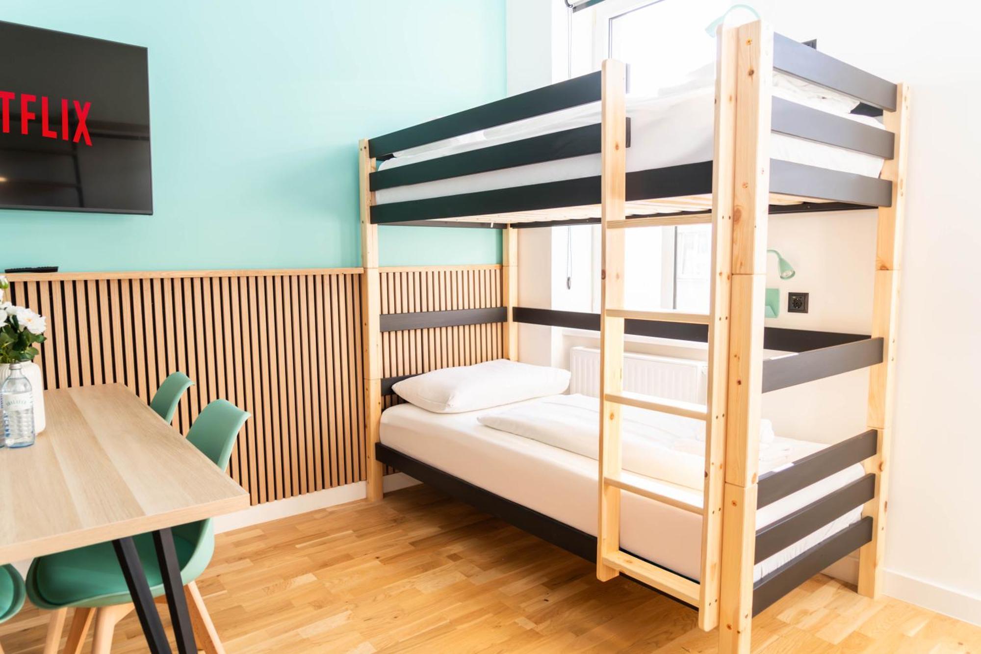 Myflat - Bright Near Station Wenen