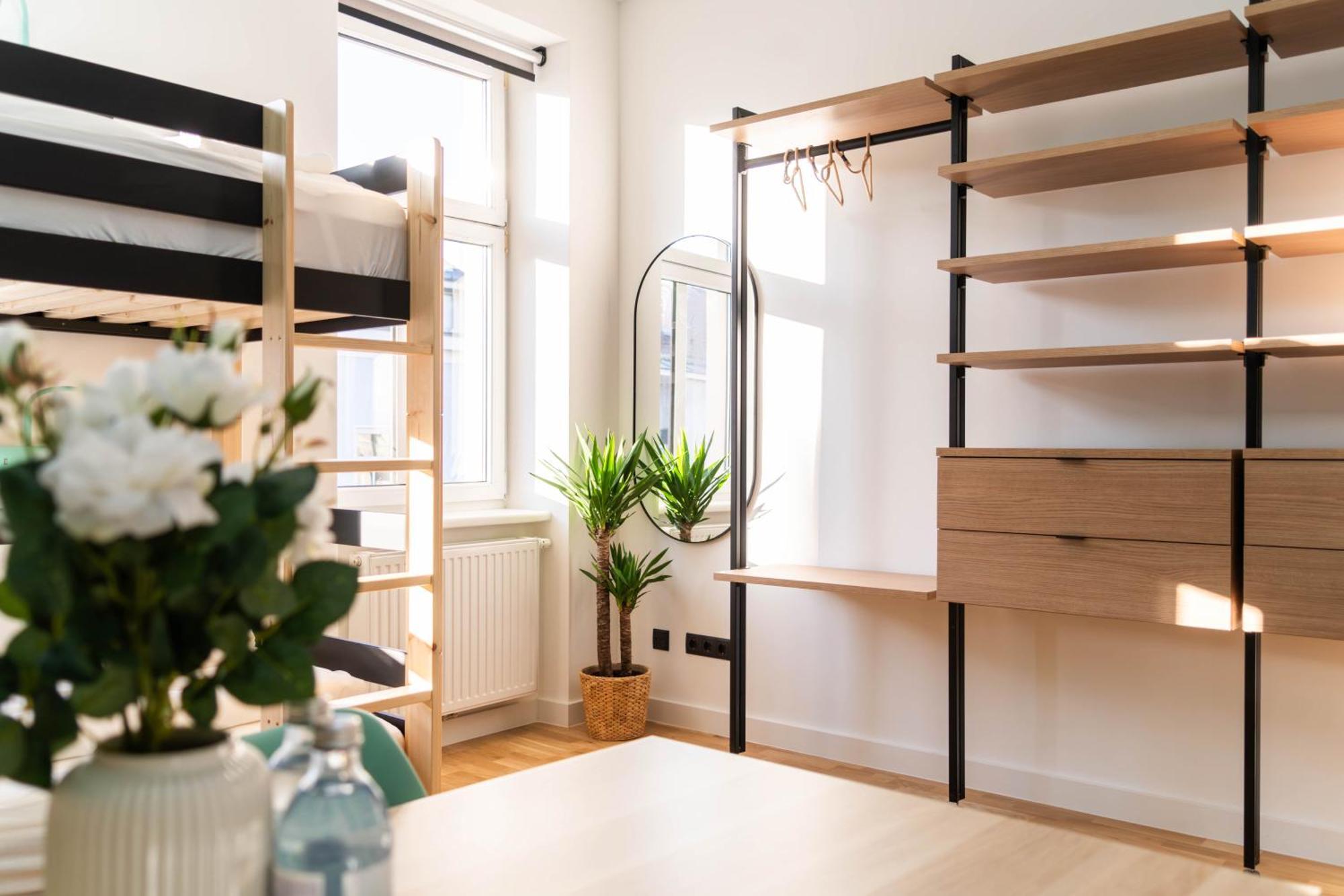 Myflat - Bright Near Station Appartement Wenen