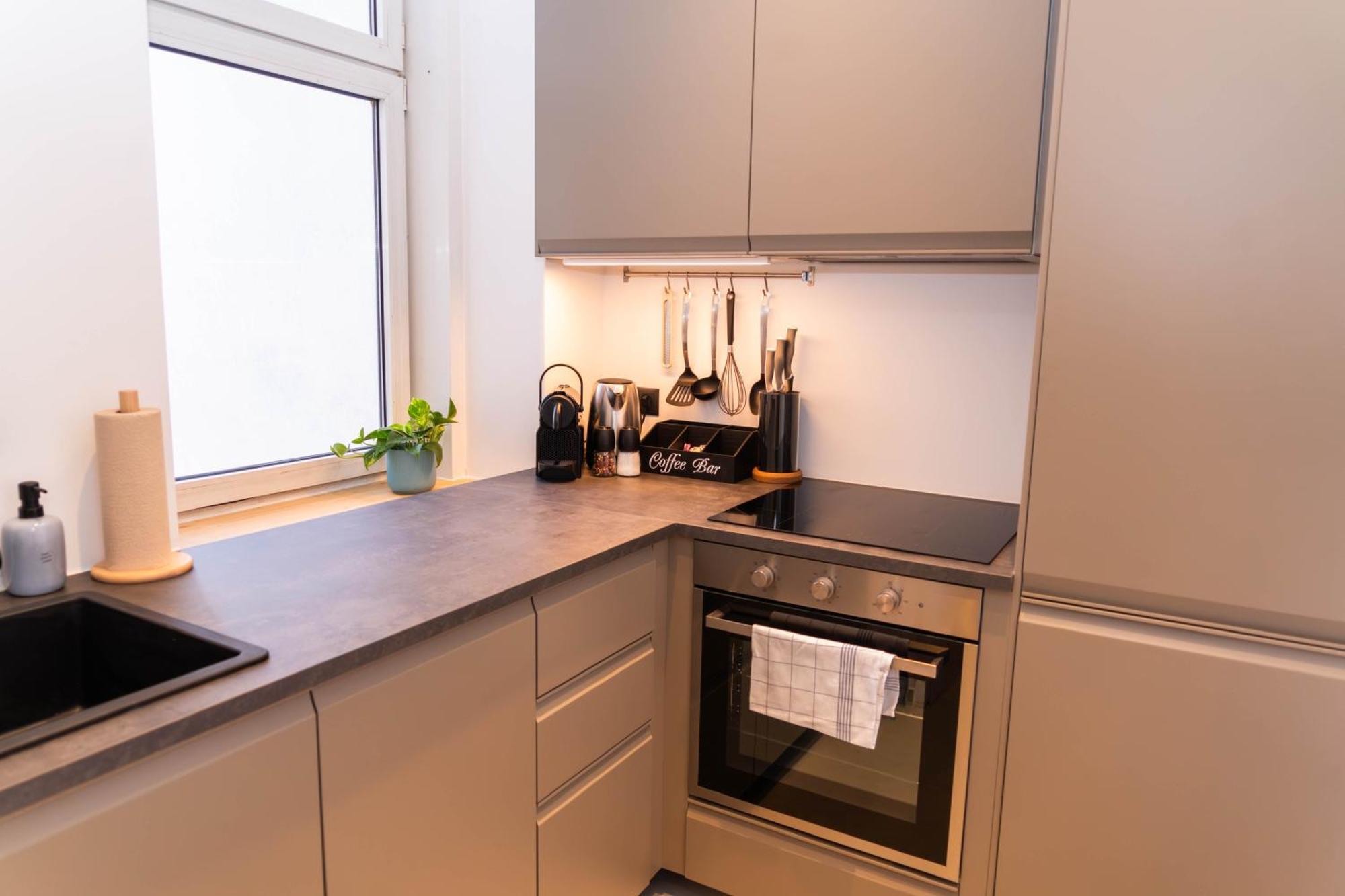Myflat - Bright Near Station Appartement *
